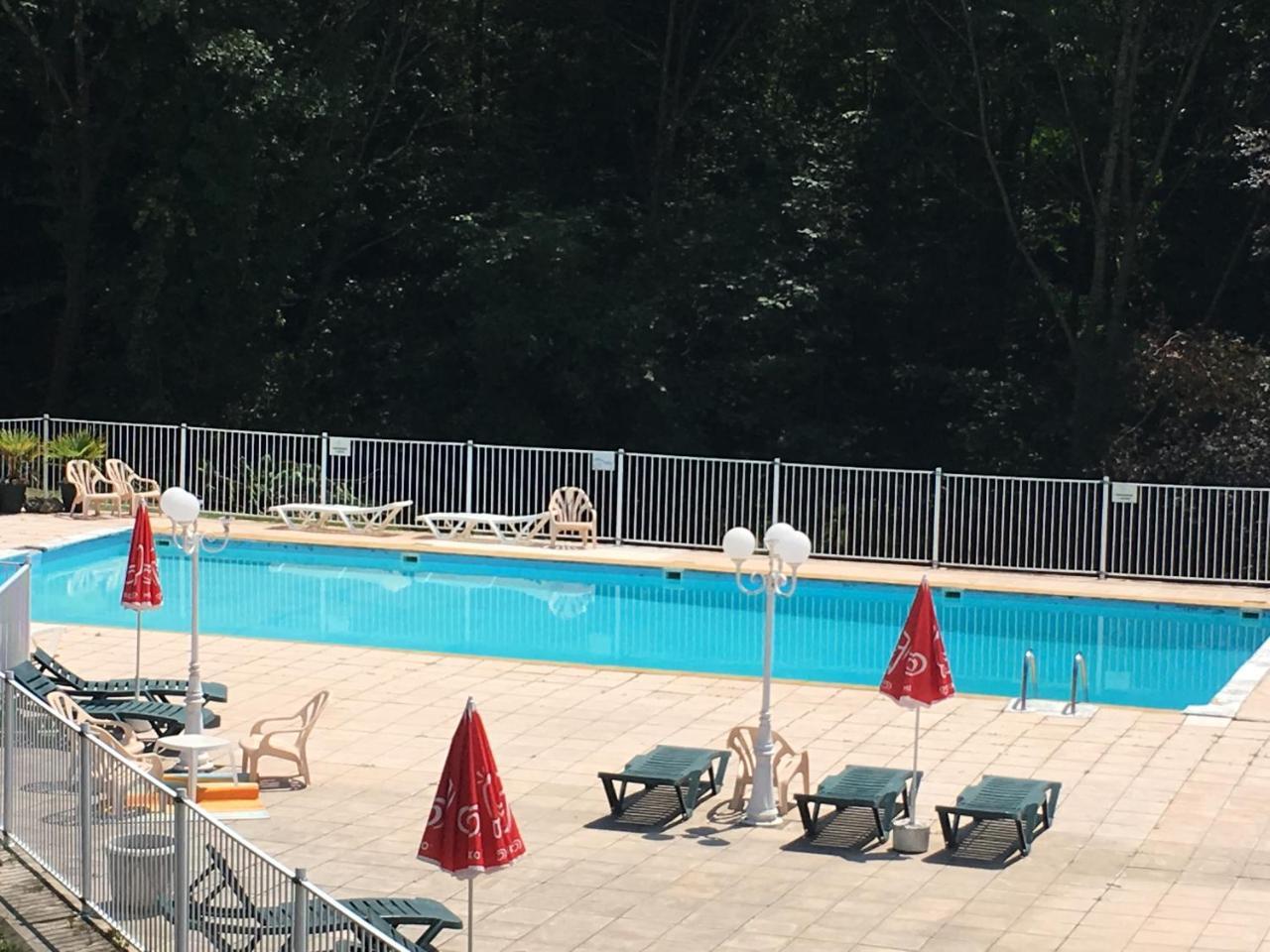 Les Chambres Et Studios Camping Parc De Paletes سانت-غيرونز المظهر الخارجي الصورة
